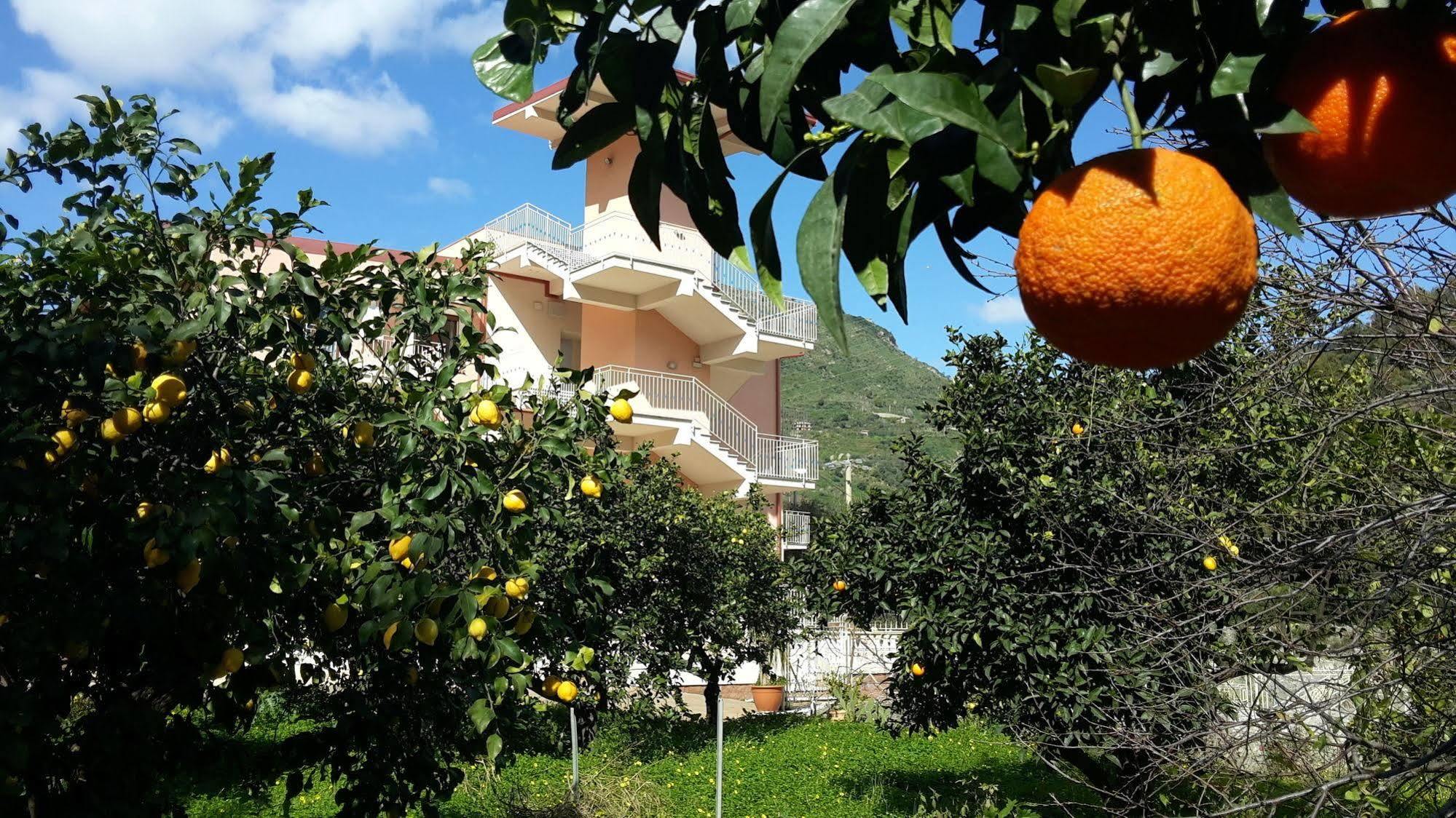 Mare Taormina 3*