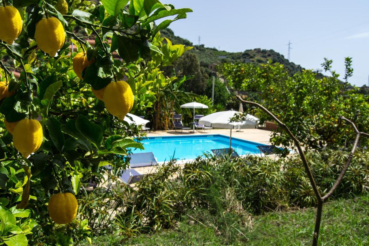 Mare Taormina Letojanni