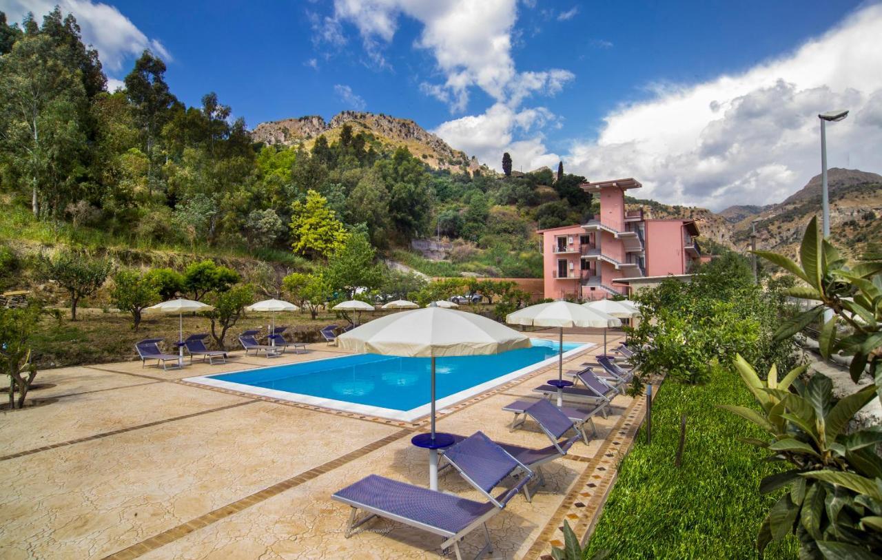Mare Taormina Apartahotel 3*