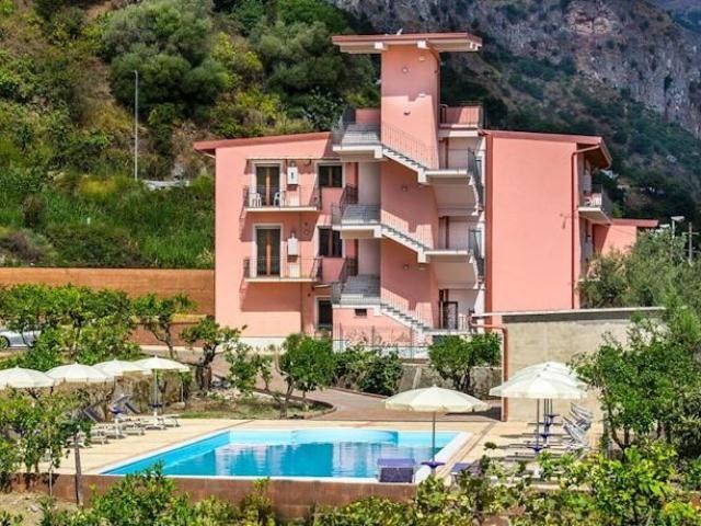 Mare Taormina 3* Letojanni